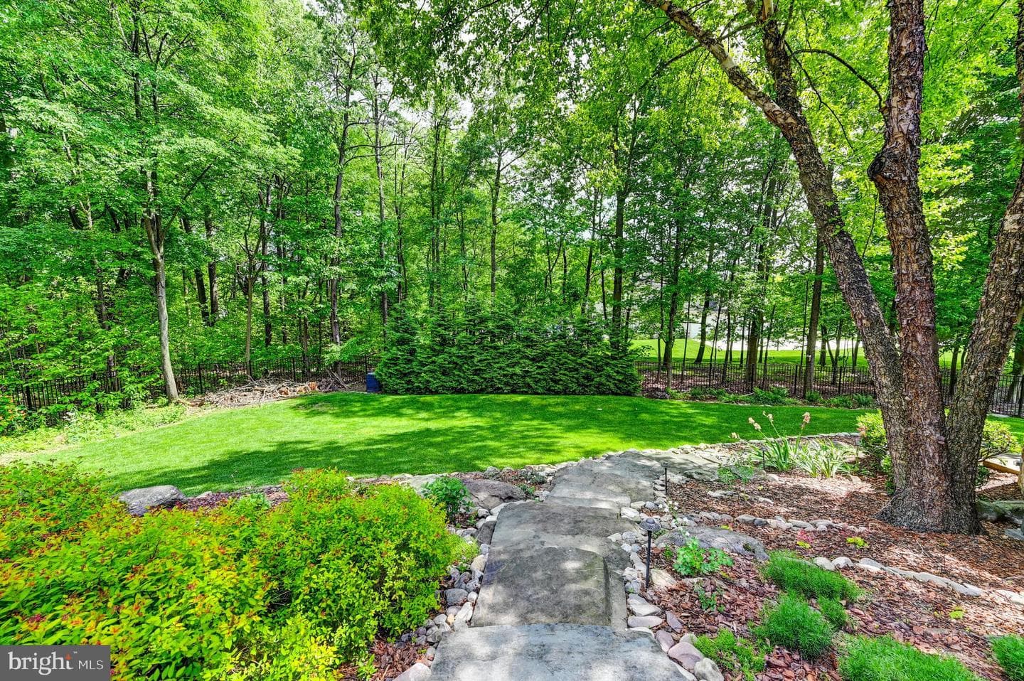 2411 Kensington Way photo 75