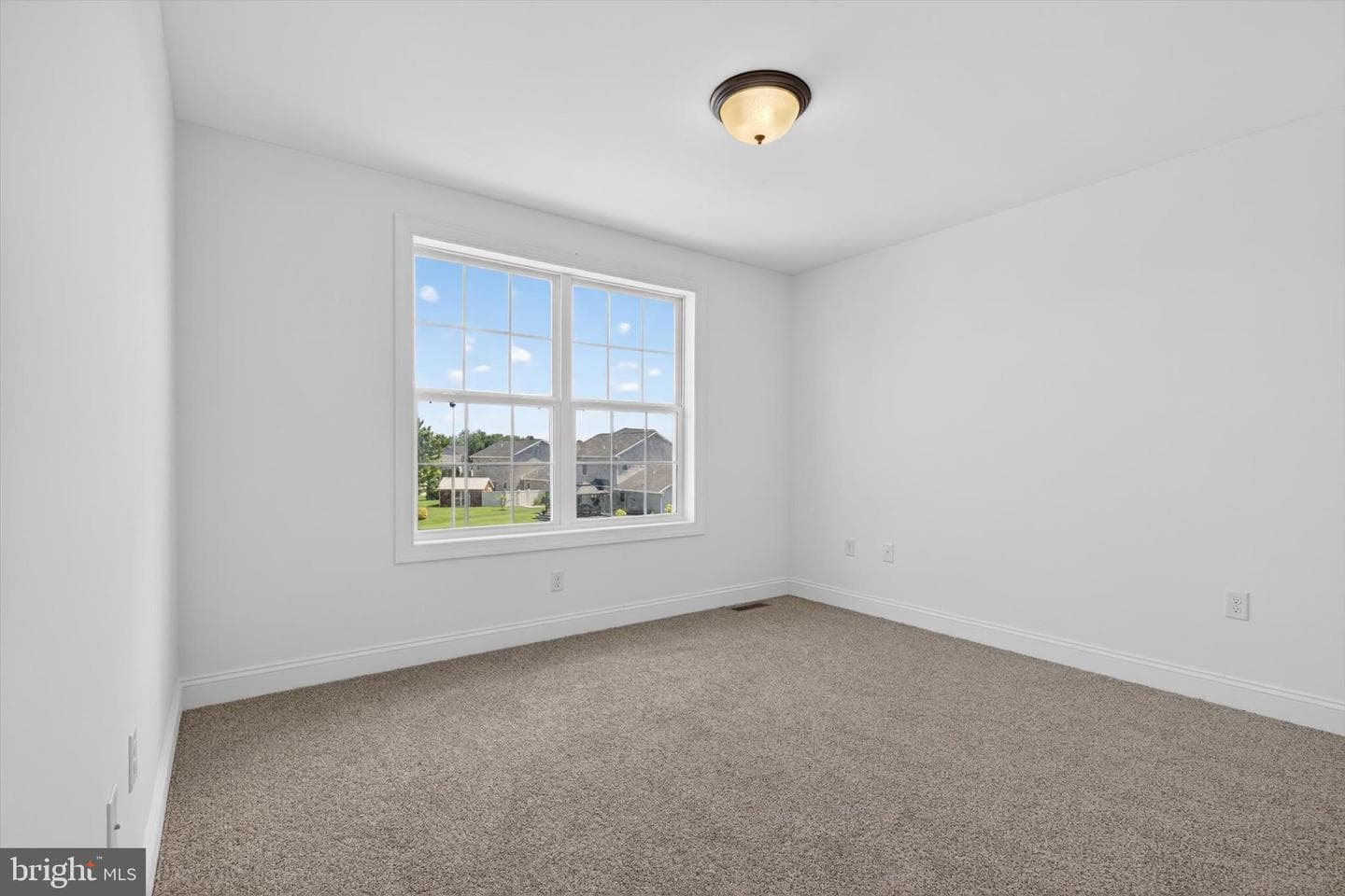 684 Lavenda Court photo 20
