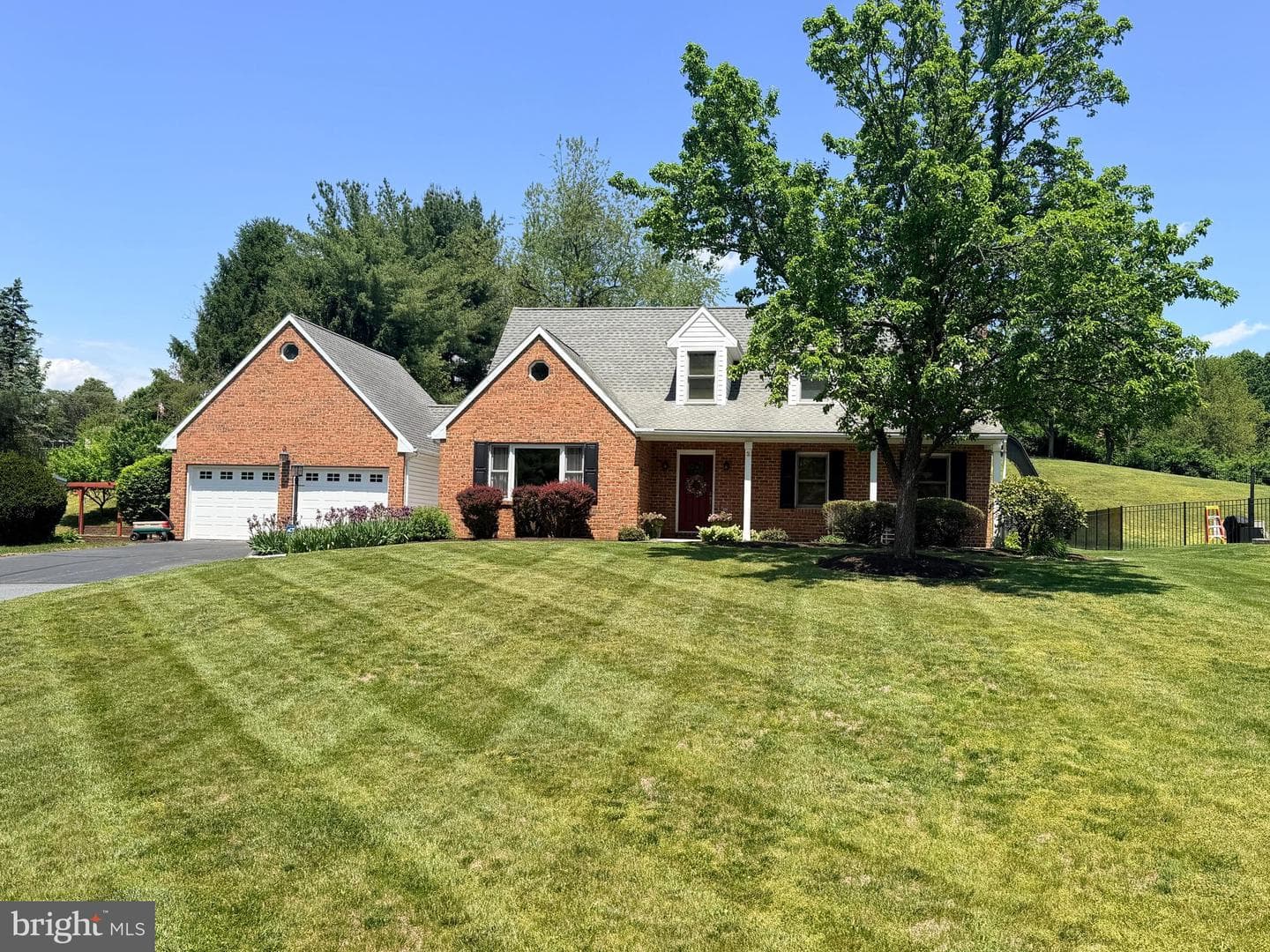 10 Stoudt Road photo 2