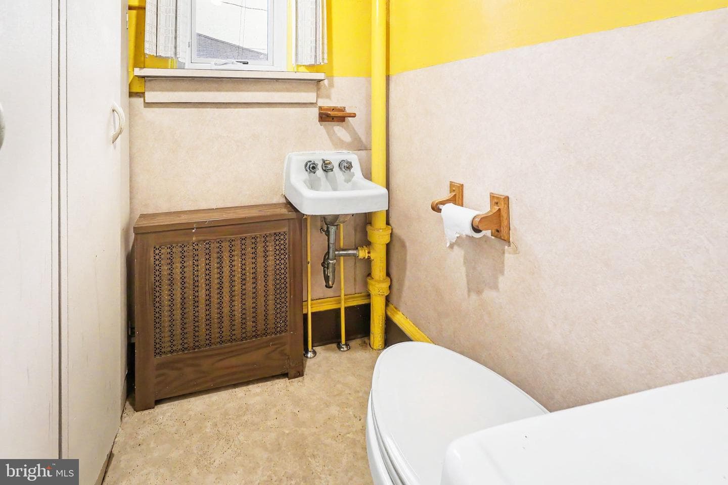 508 Graham Street photo 22