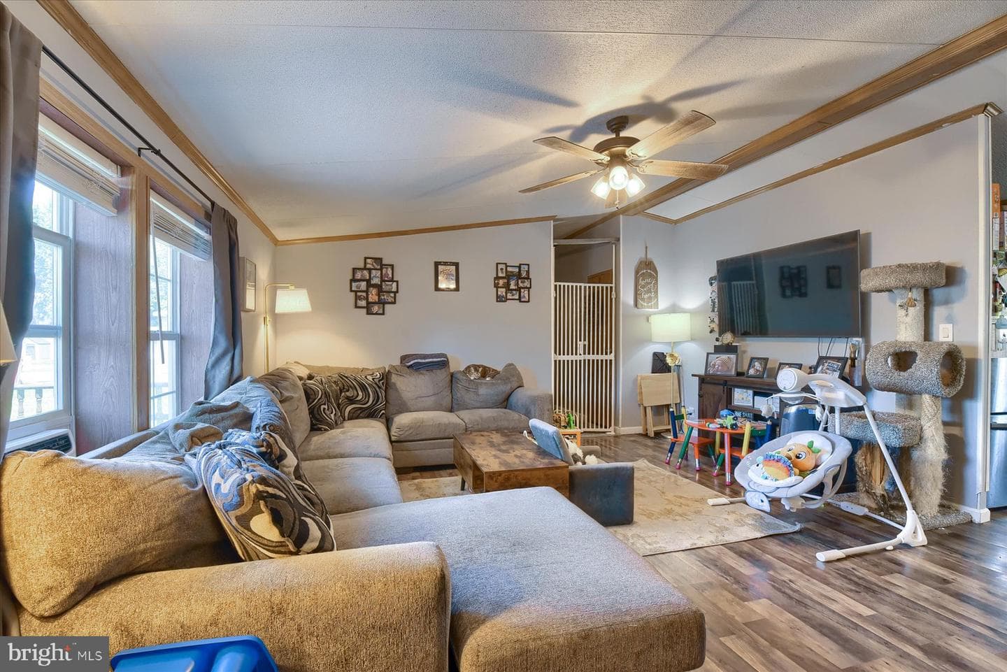 320 Caravan Court photo 6