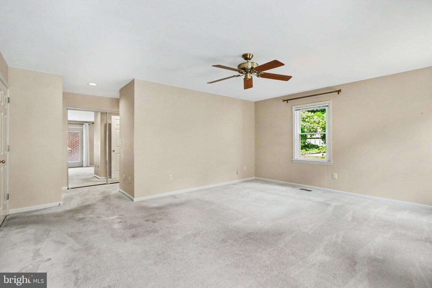 1207 Galway Court photo 18