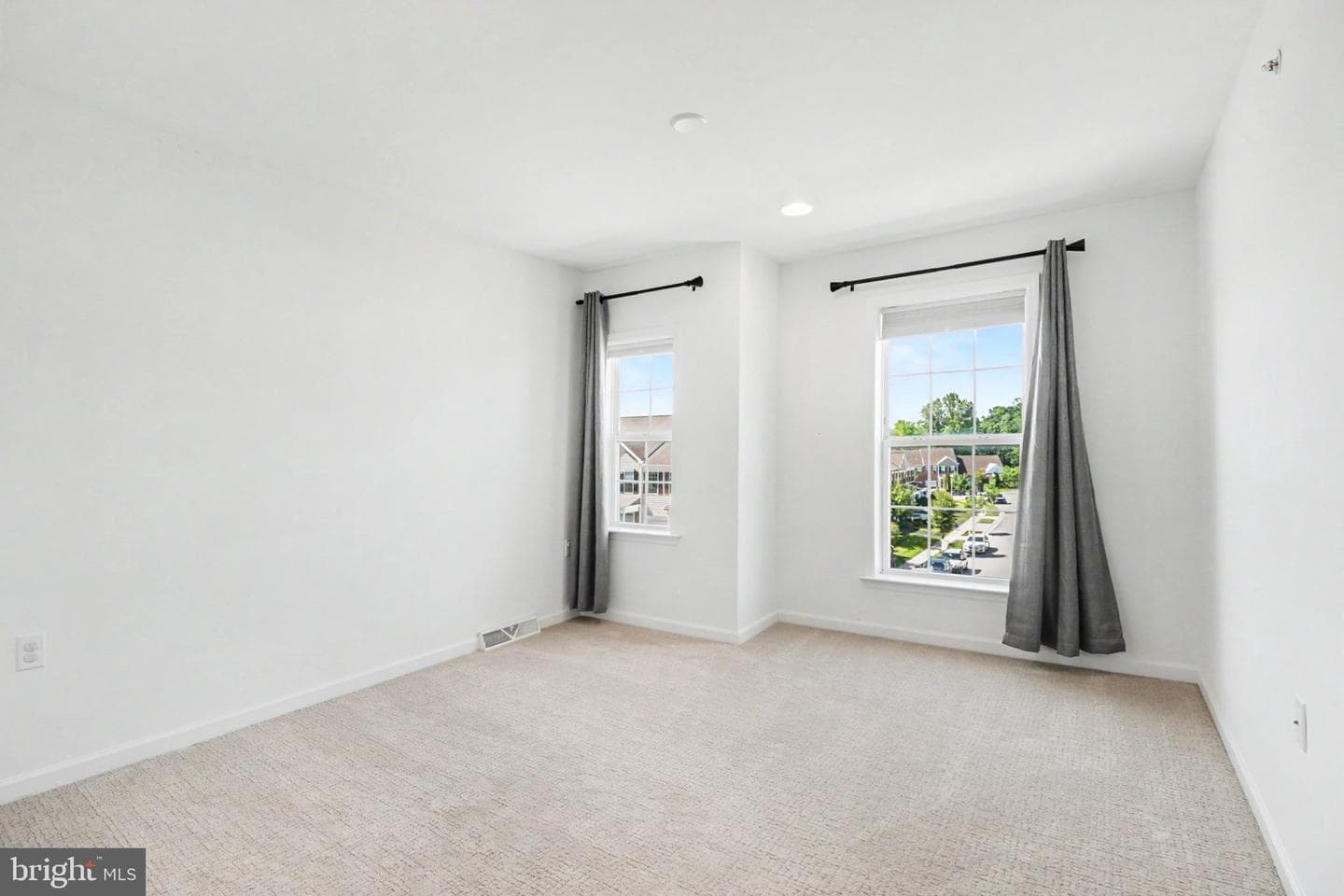 2143 Red Fox Drive photo 18