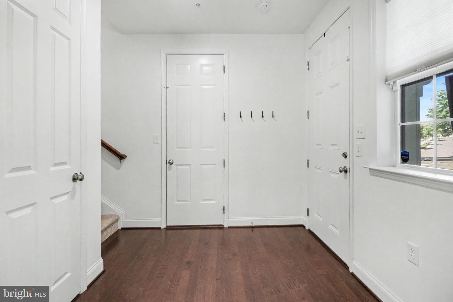 2143 Red Fox Drive photo 3