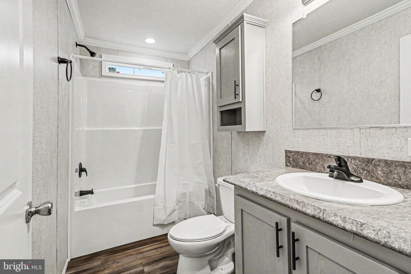 38 S Elmer Avenue photo 13