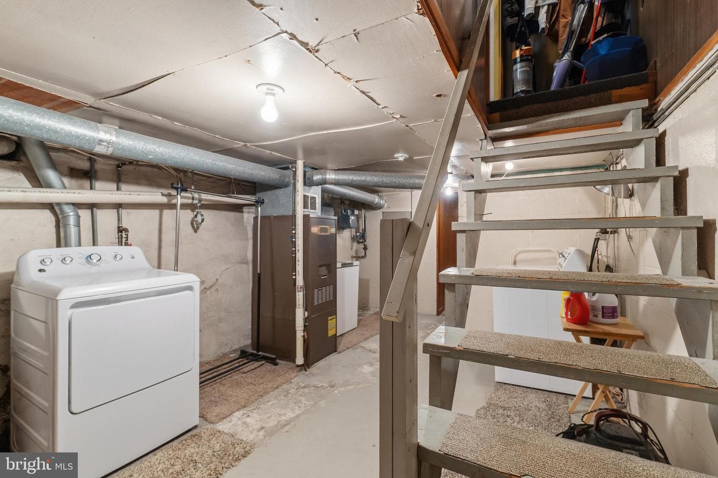 412 Apple Avenue photo 27