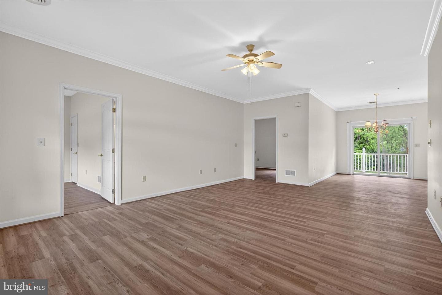130 Leonard Lane photo 4