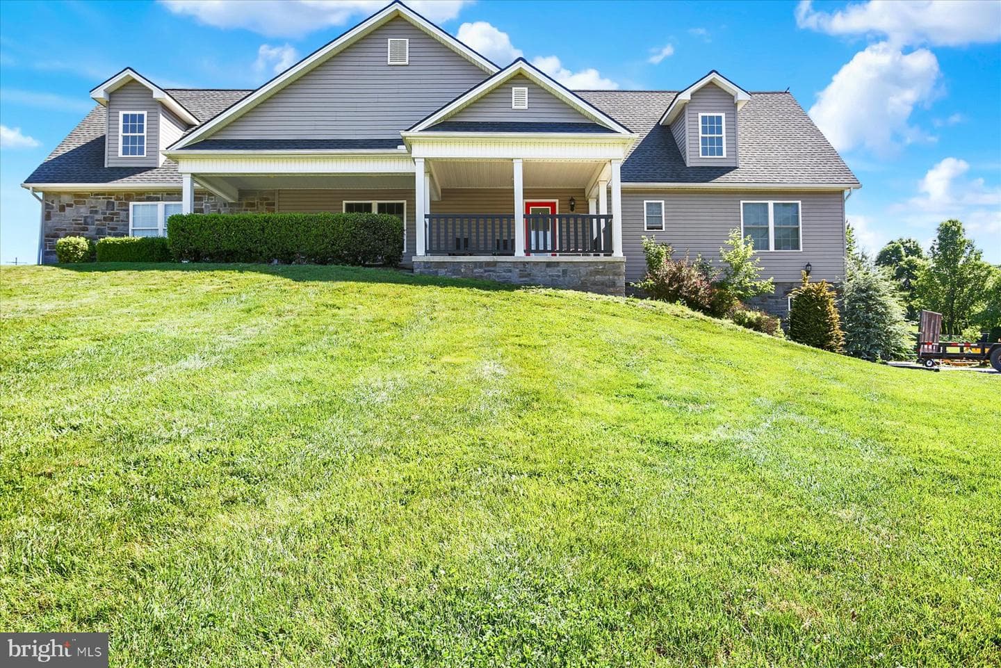 148 Edward Drive photo 3