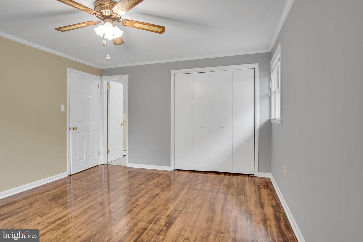 705 Shield Street photo 27