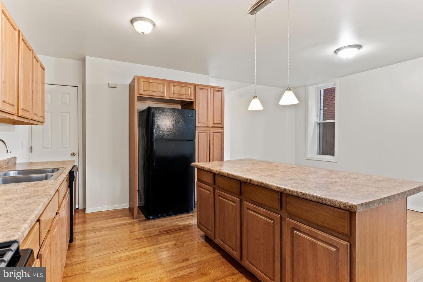 2213 Penn Street photo 11