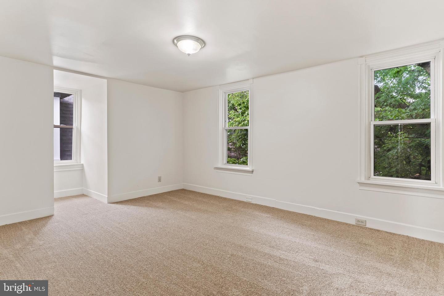 2213 Penn Street photo 24