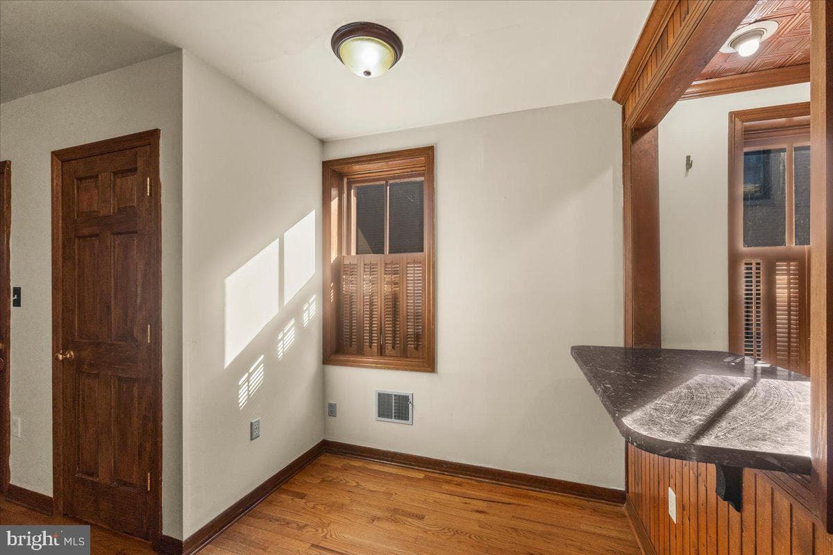 418 Boas Street photo 10