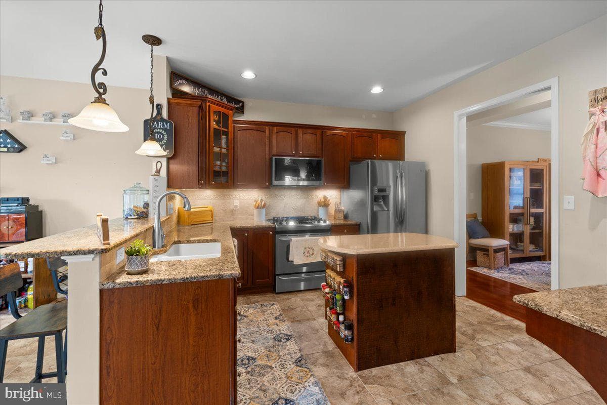 4736 Chatham Way photo 15