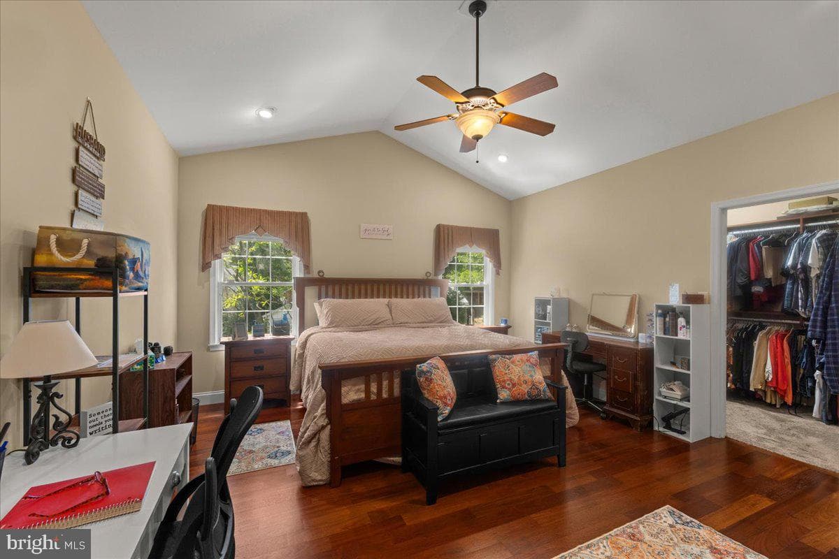 4736 Chatham Way photo 24