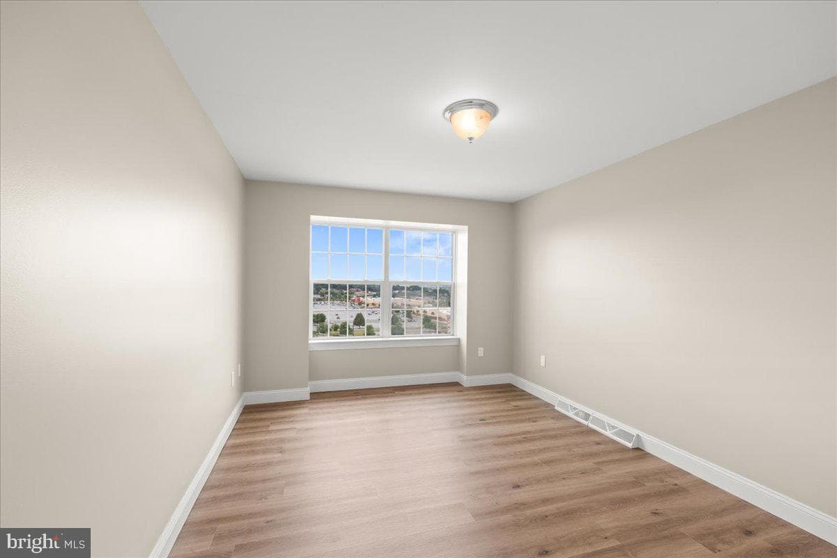 777 Oak Leaf Lane photo 25