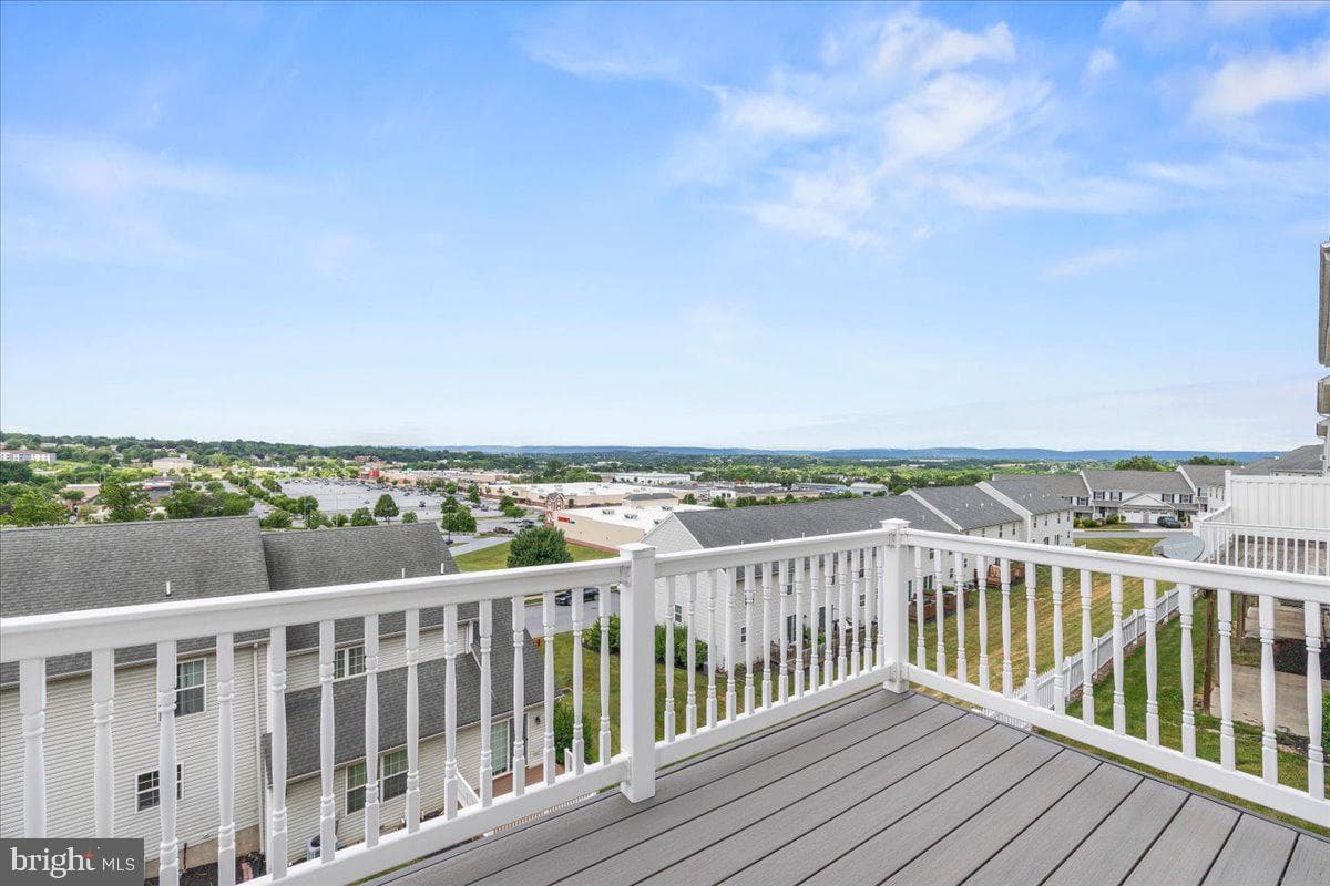 777 Oak Leaf Lane photo 33