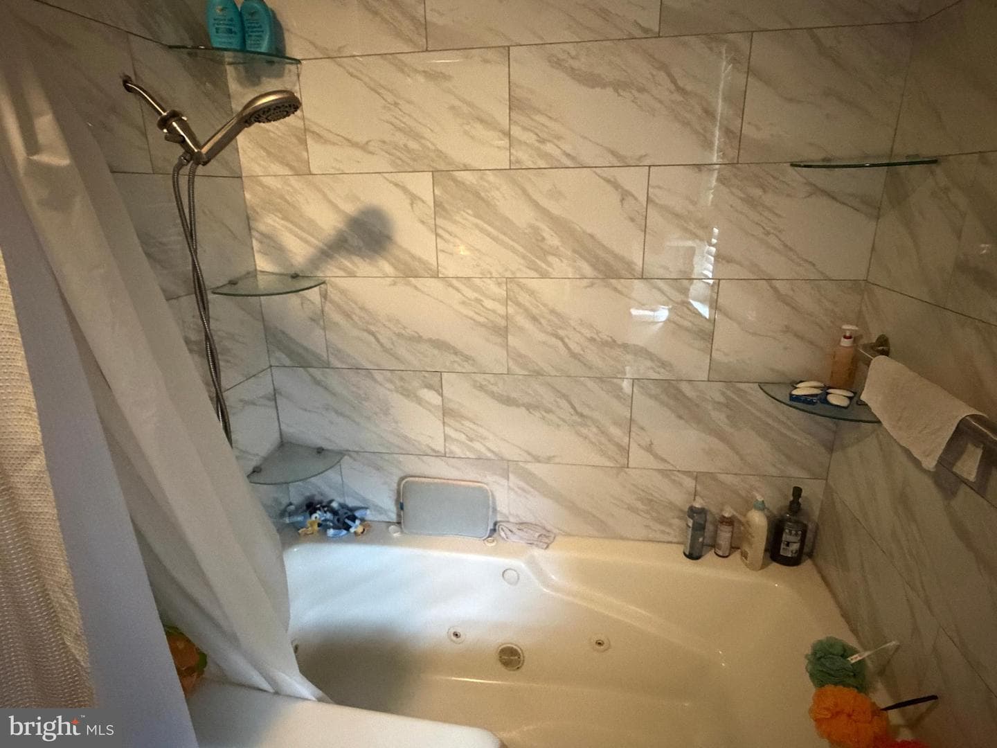 1715 Green Street photo 23
