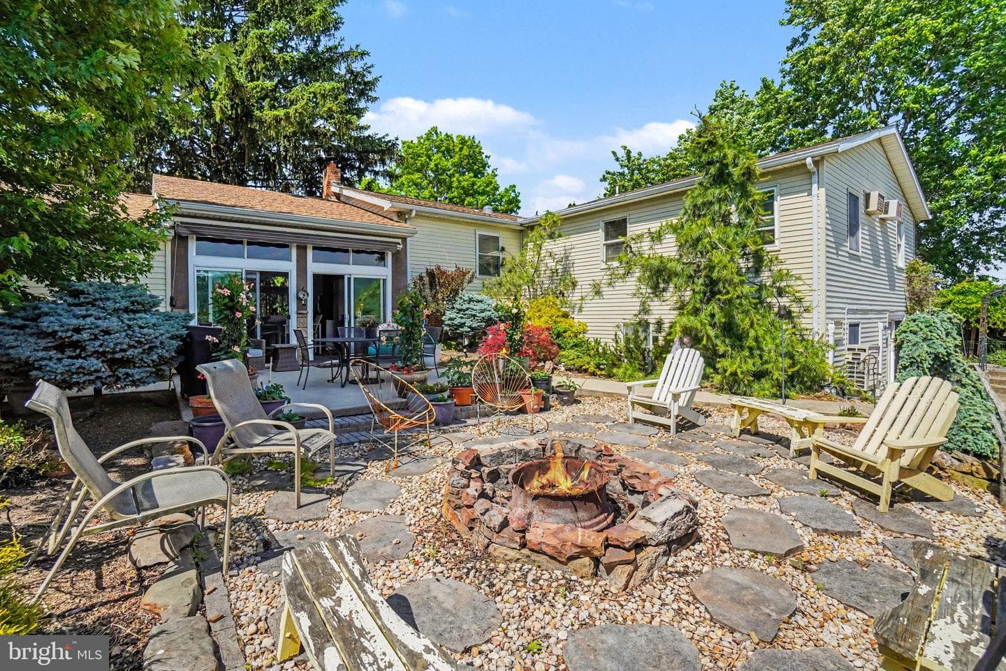 33 Williams Street photo 38