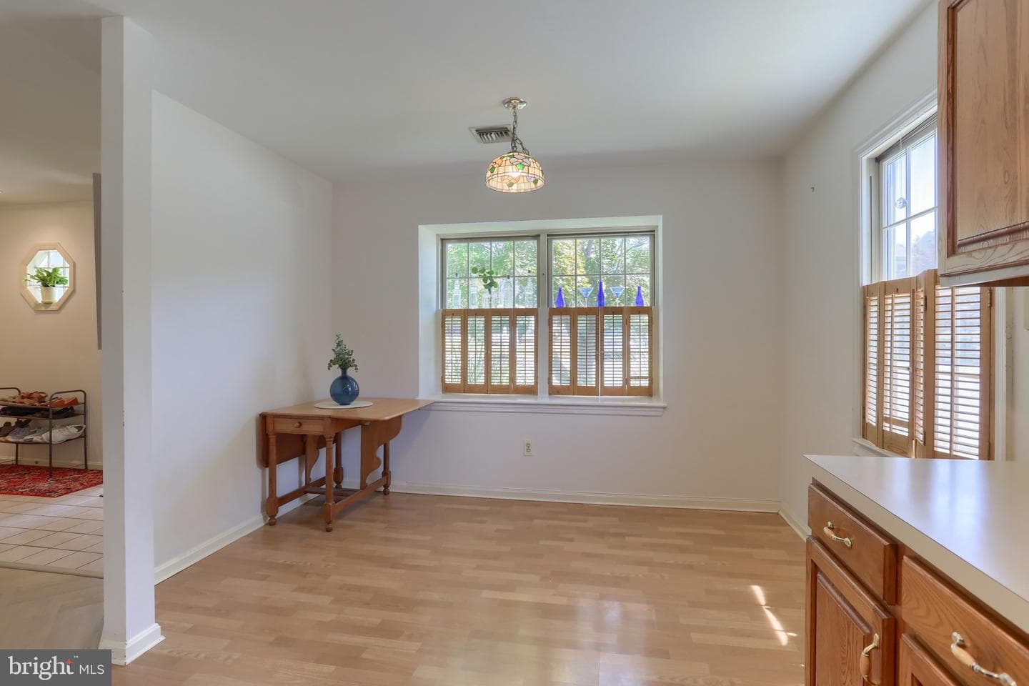 240 Crescent photo 8
