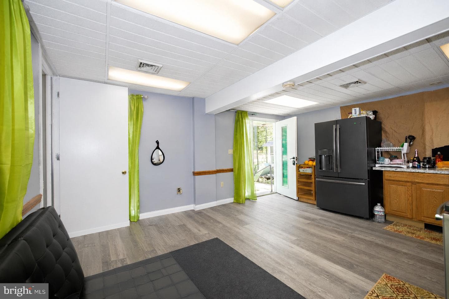 2600 Woodlawn St photo 11