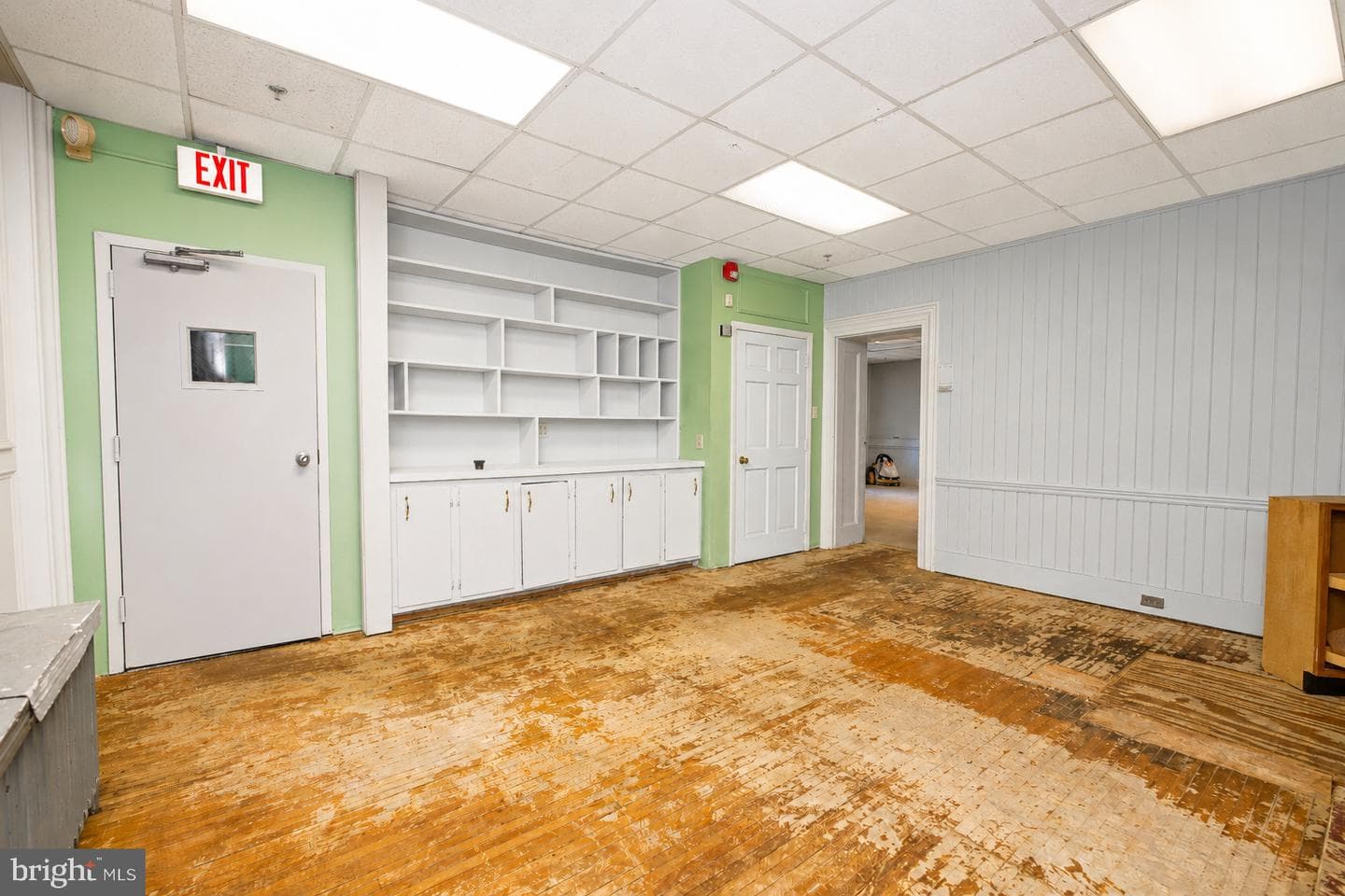 2600 Woodlawn St photo 17