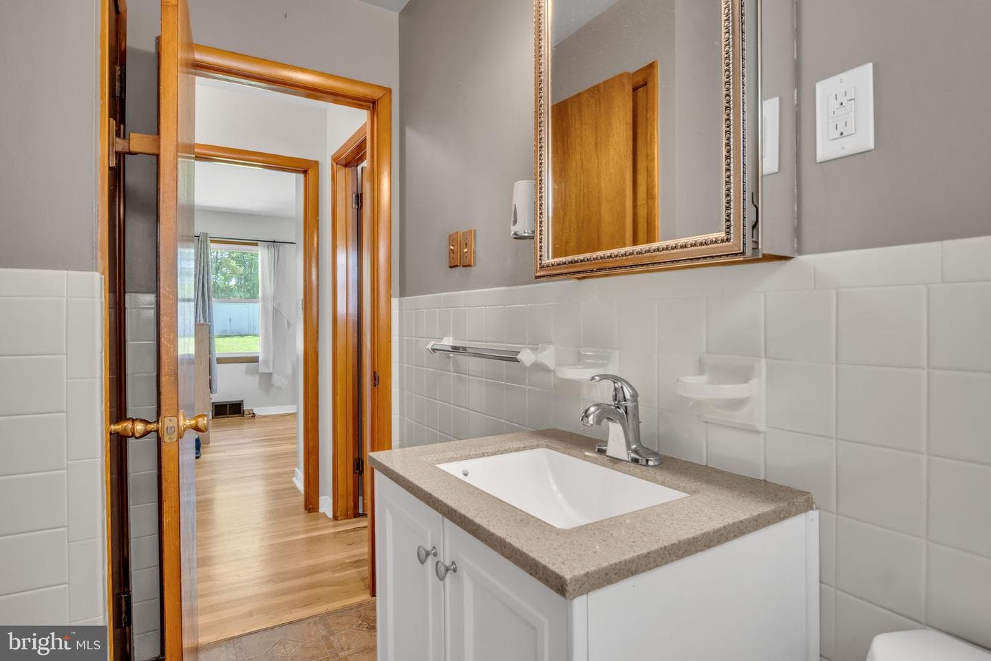 12 Theodore Avenue photo 16