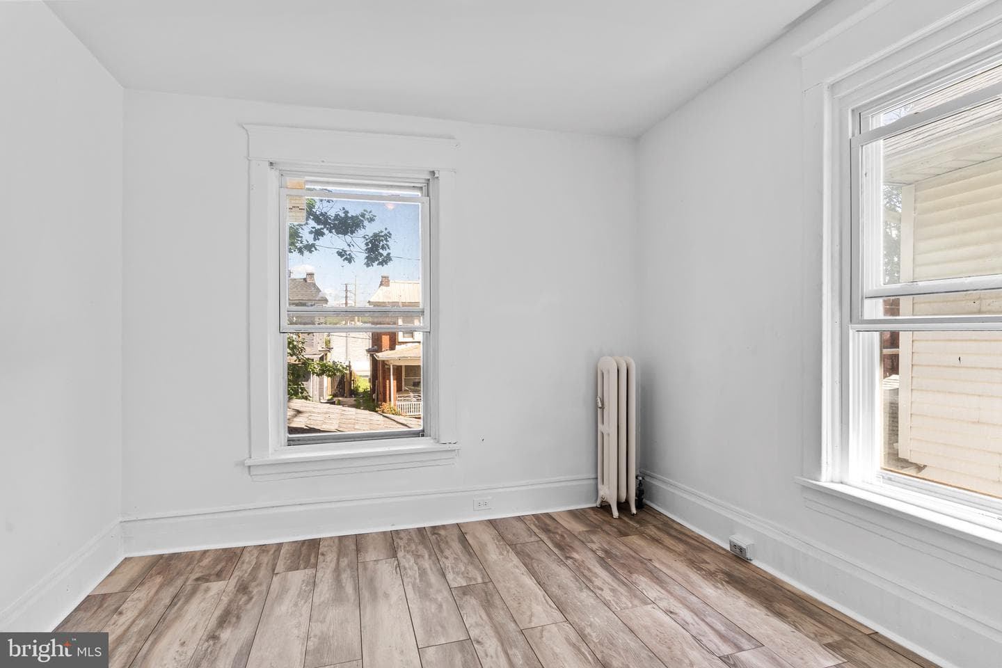1911 Manada Street photo 16
