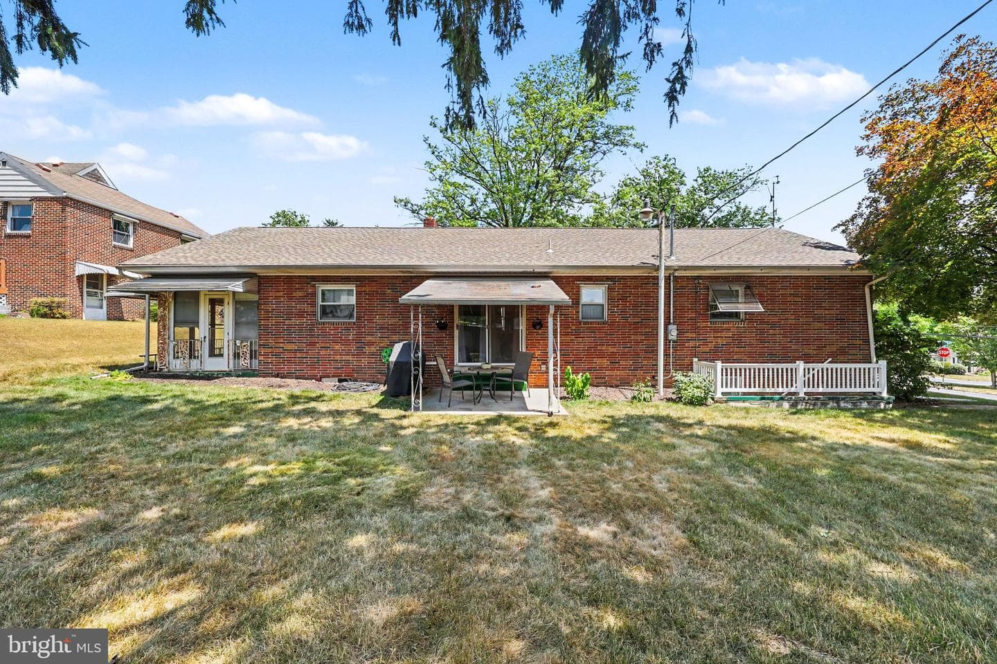 400 Rosewood Lane photo 18