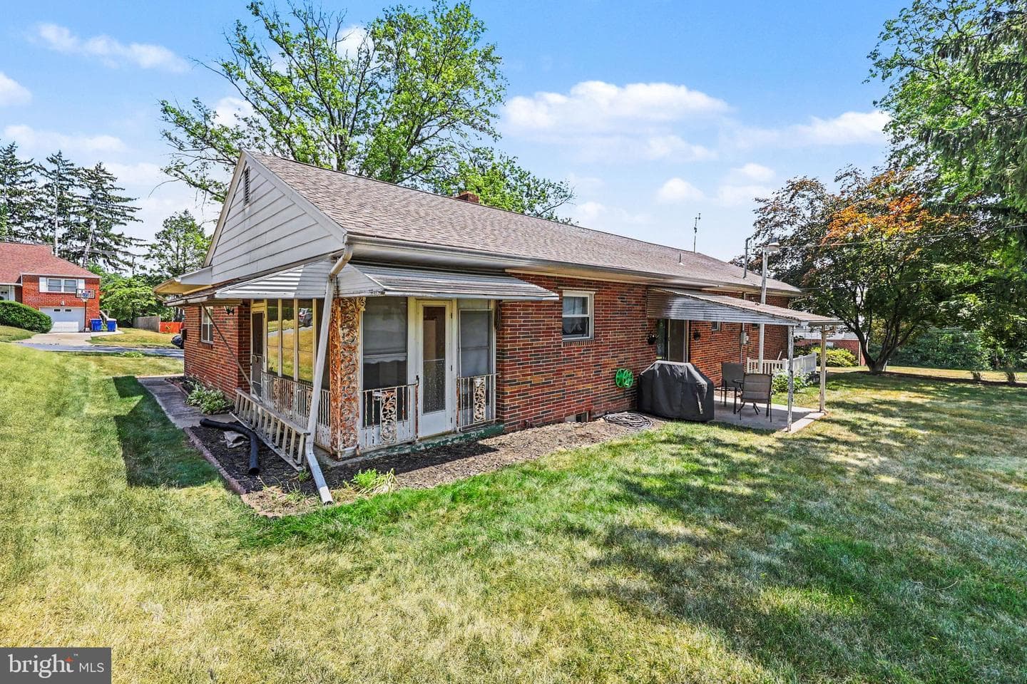 400 Rosewood Lane photo 19