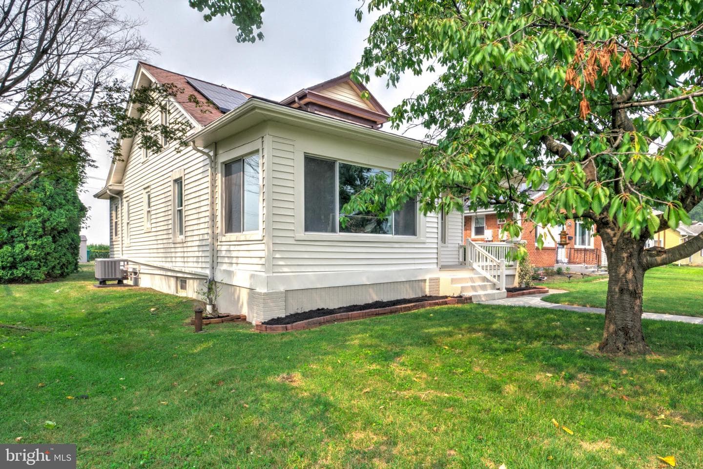 1421 E Derry Road photo 36