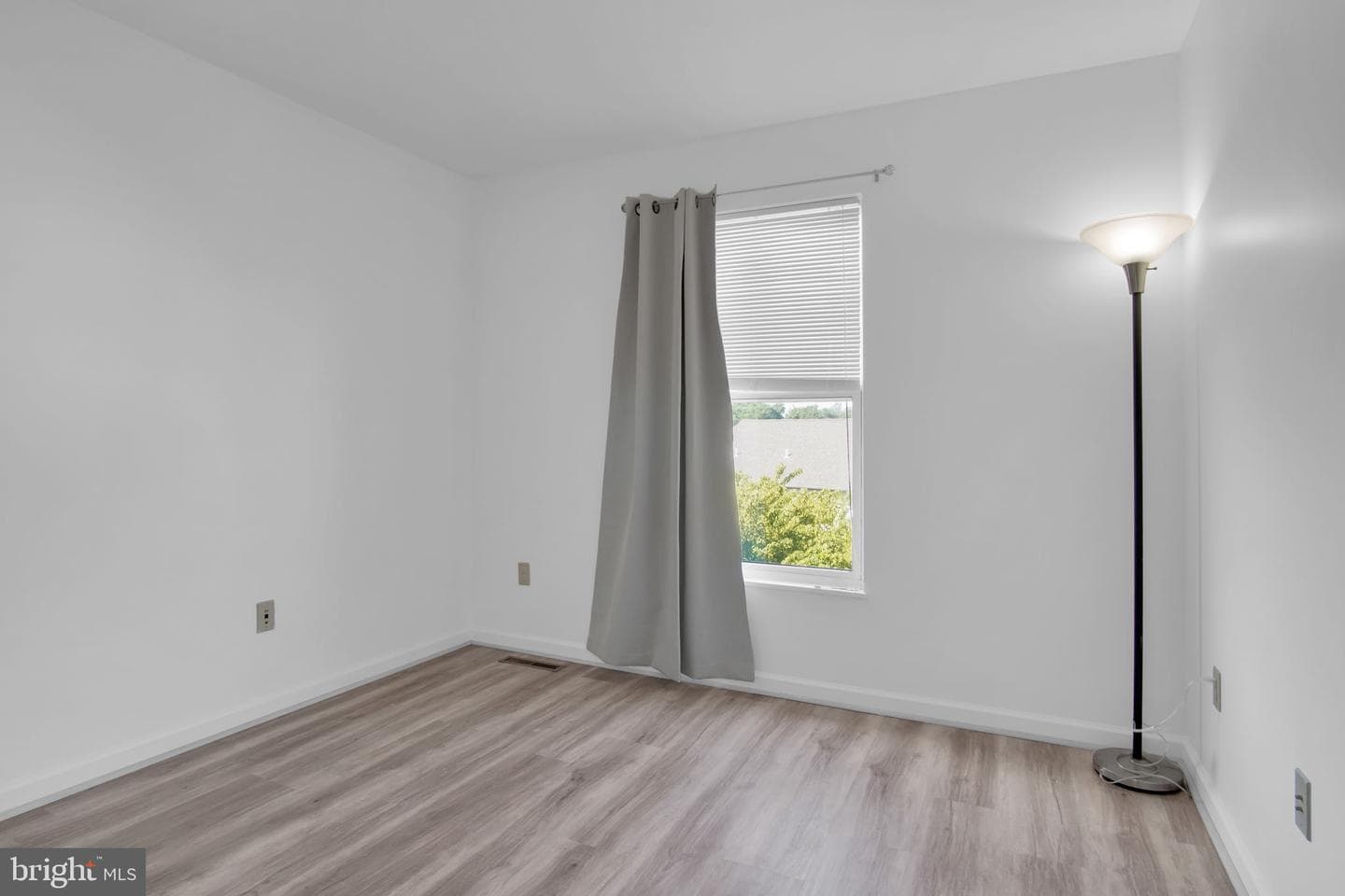 478 Kelker Street photo 22