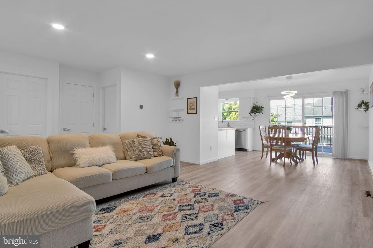 478 Kelker Street photo 4