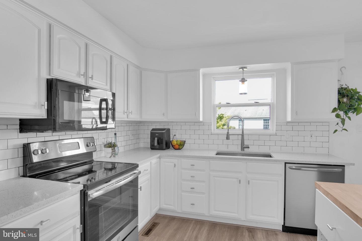 478 Kelker Street photo 7