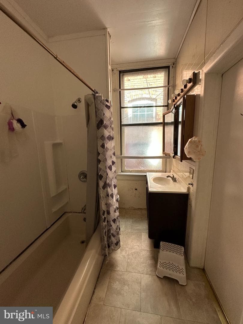 241 S 13th Street photo 5