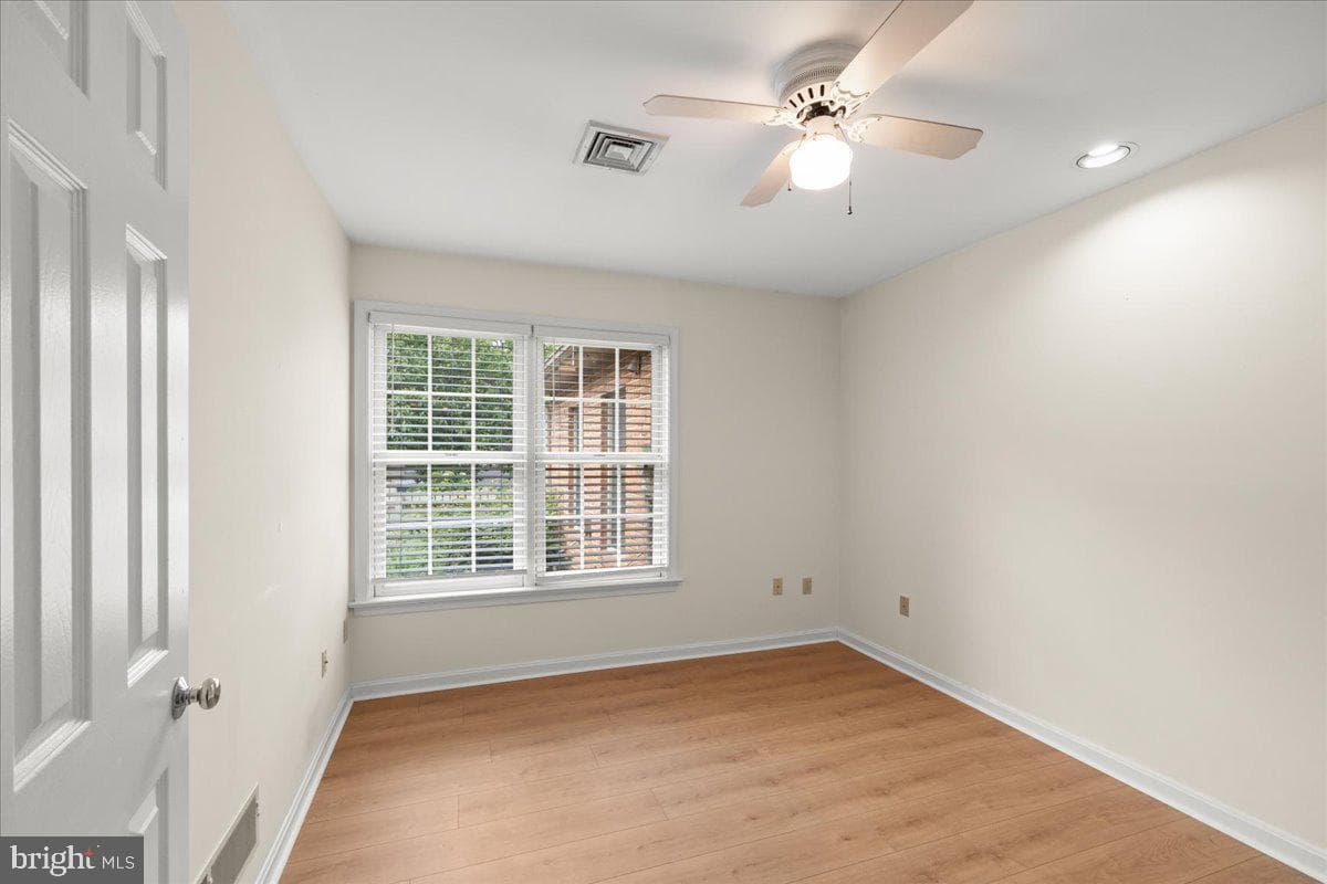 89 Cambridge Drive photo 12