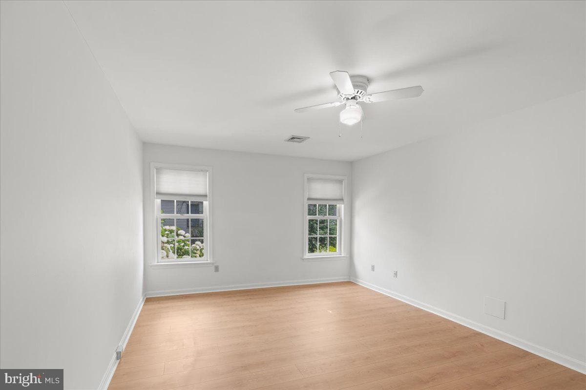 89 Cambridge Drive photo 27