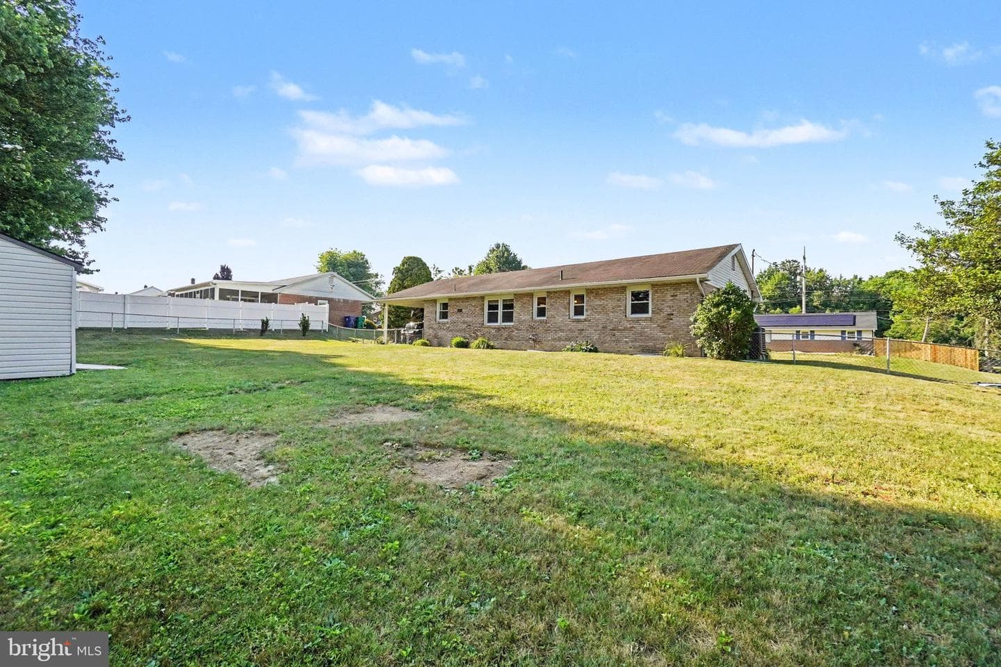 121 Carolyn Street photo 26