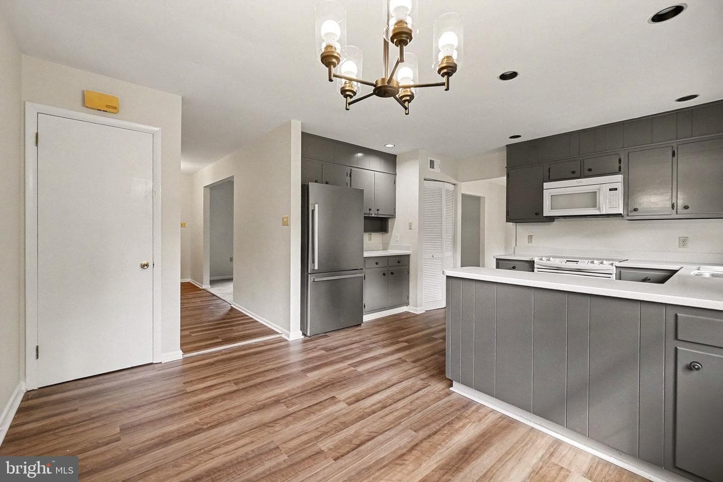 3818 Burton Ln photo 12