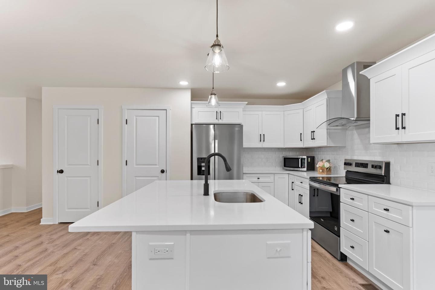 607 Walnut Avenue photo 4