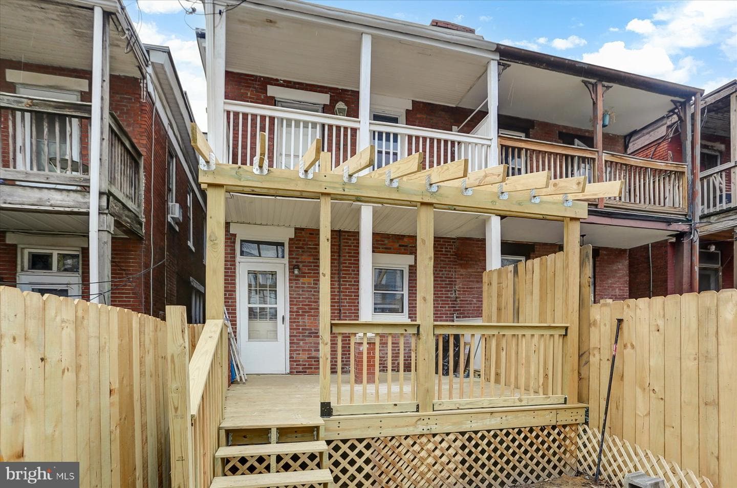 1723 State Street photo 26