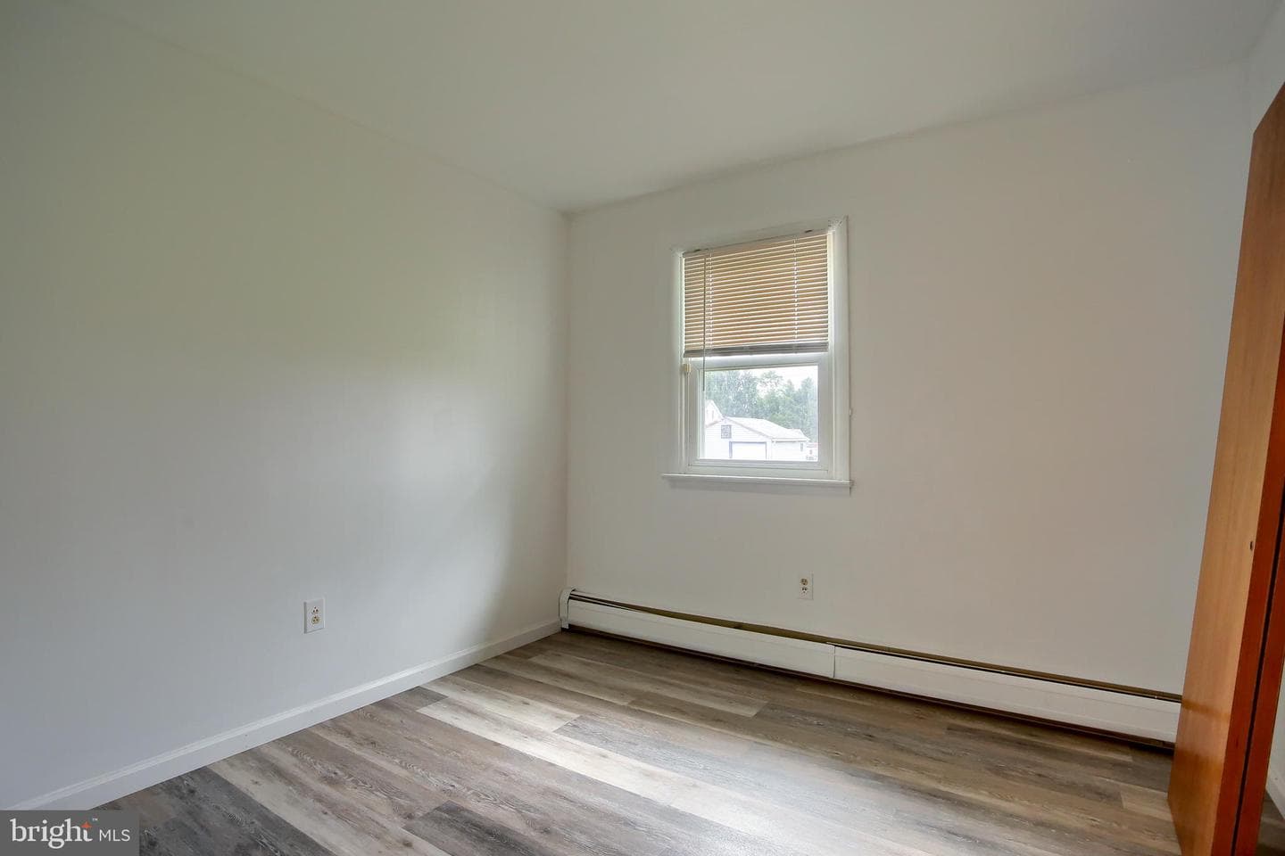 102 5th St photo 19