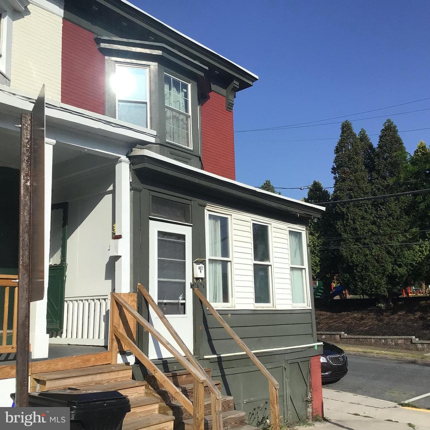 467 Crescent Street photo 17