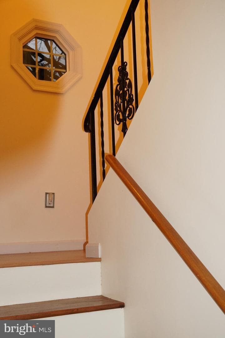 2009 Deer Path Road photo 15