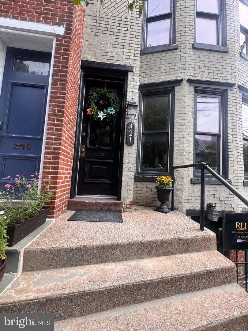 427 Boas Street, Harrisburg