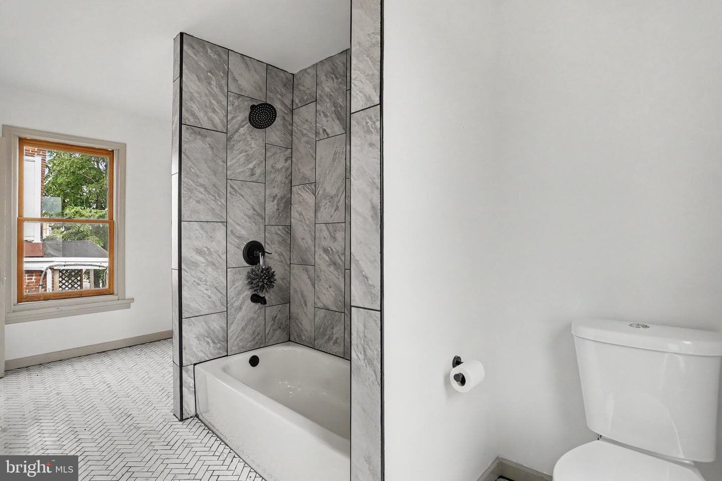 427 Boas Street photo 22