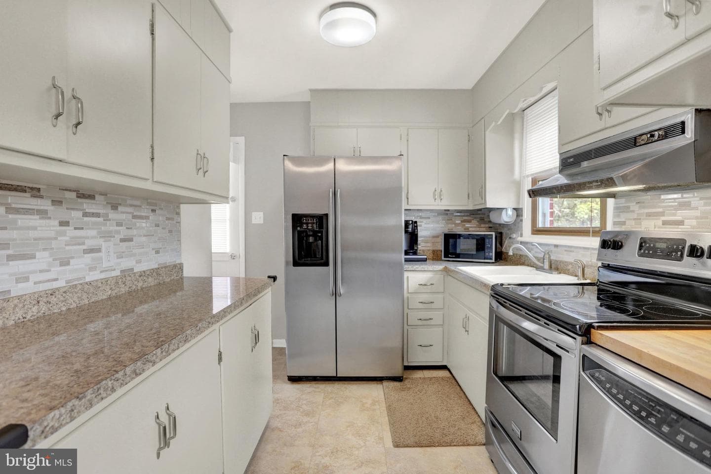 6207 Catherine Street photo 3