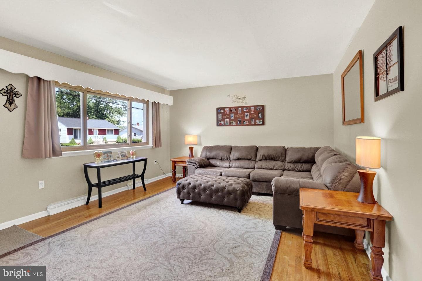 6207 Catherine Street photo 6