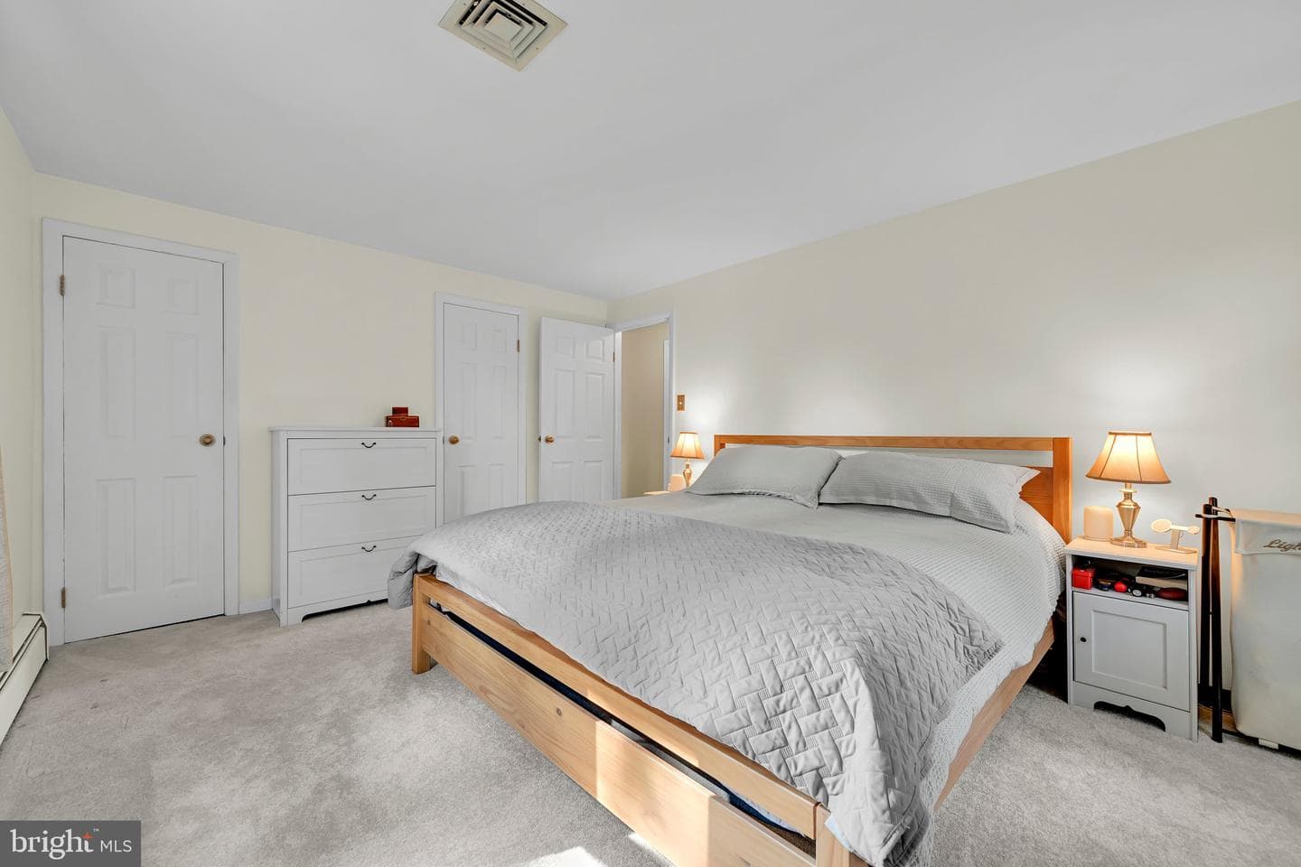 8 Sycamore Road photo 22