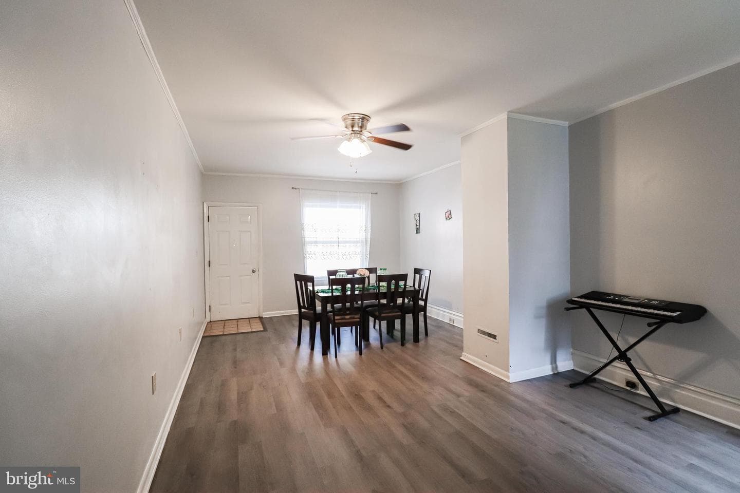 442 Crescent Street photo 5
