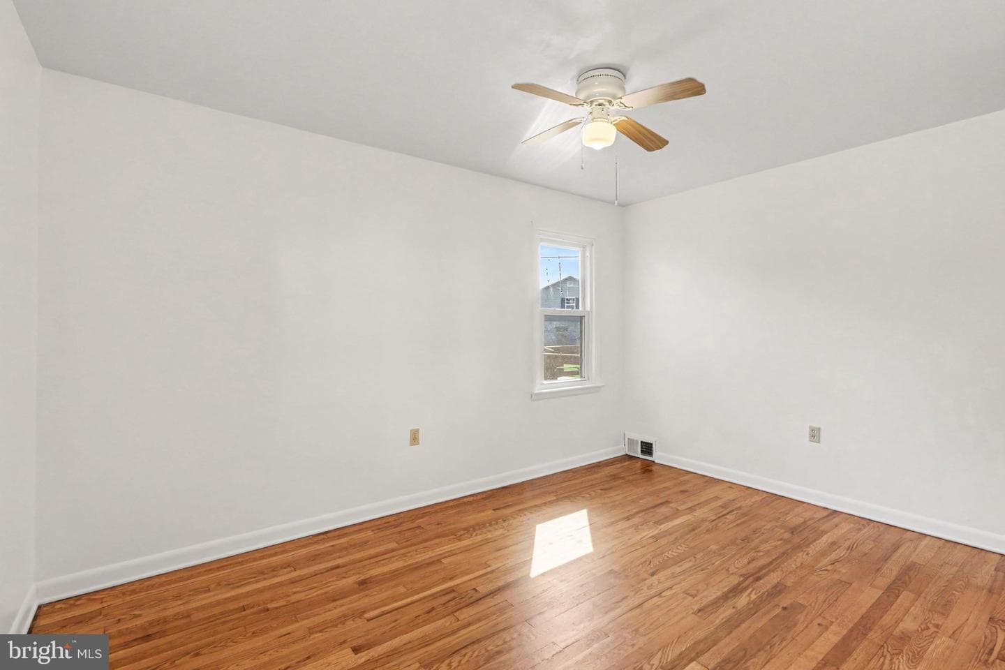 100 Nissley Drive photo 10